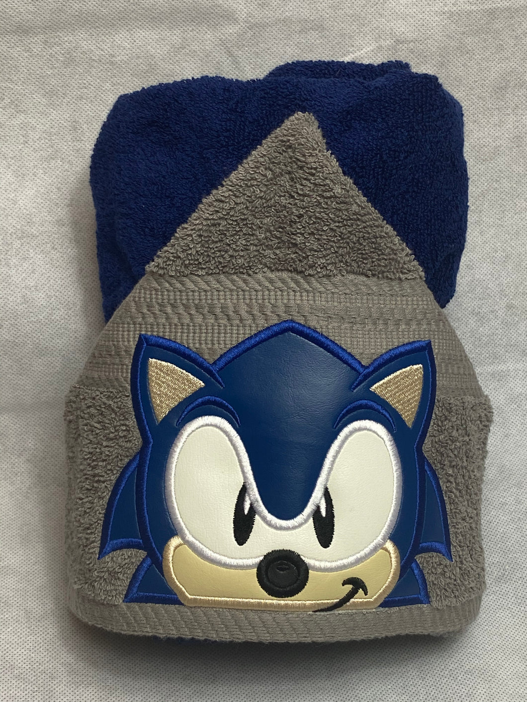 Hedgehog character hooded towel
